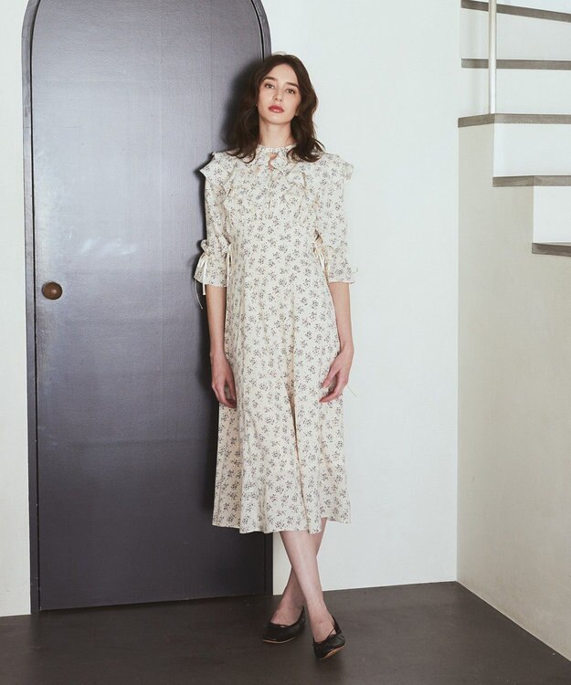 Maison de FLEUR フラワープリントワンピース Grayish Blue