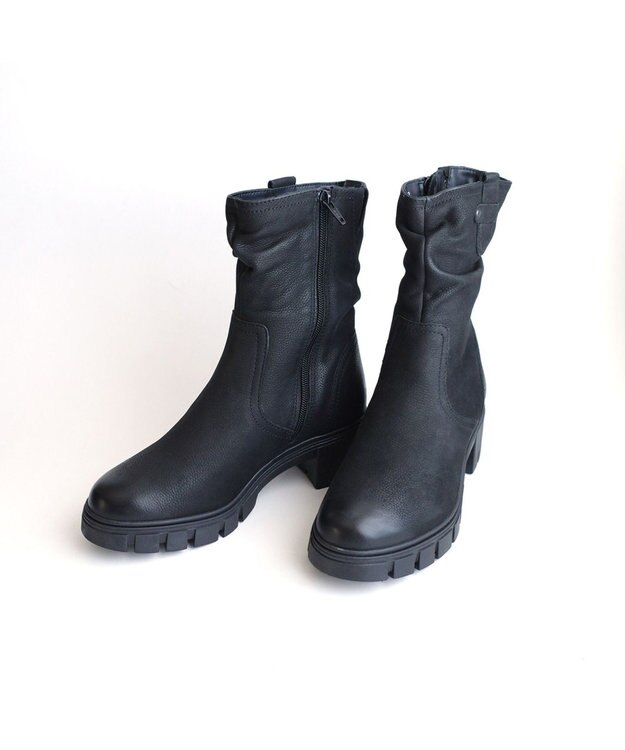 Pointer 本革ミドル丈ブーツ ブラック