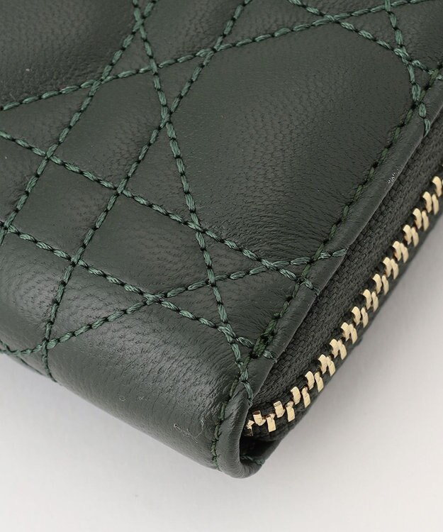 LA BAGAGERIE シープキルティング　ラウンドウォレット ダークグリーン