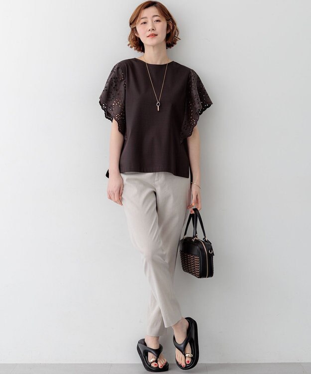 23区 【先行予約/CanCam掲載】リネンレーヨンストレッチ テーパード パンツ ベージュ系