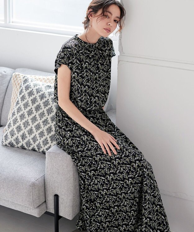 Tiaclasse 【洗える】花柄フレンチスリーブワンピース ブラック