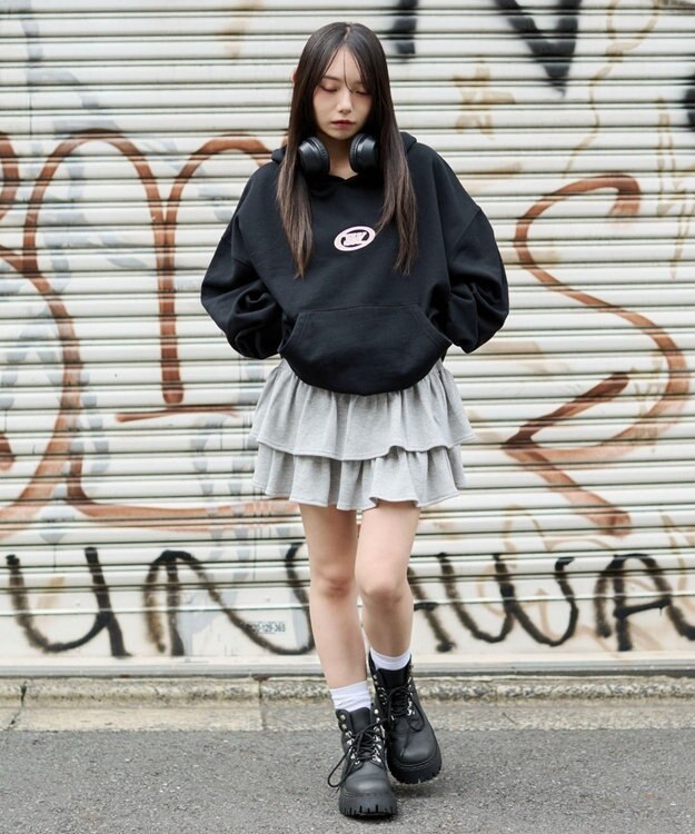 WEGO 【ユニセックス着用ITEM/裏起毛】バルーンクロップドグラフィックプルパーカー ブラック