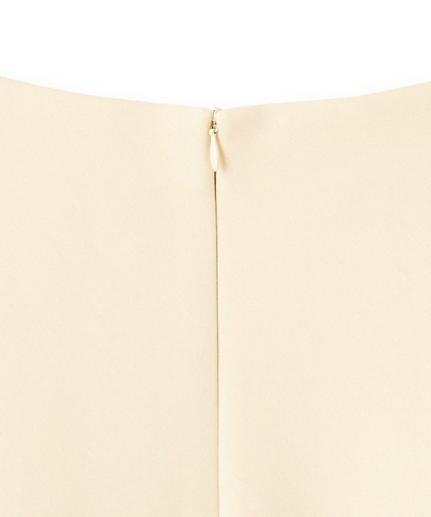 UNFILO 【新色登場】BEAUTY FORM JERSEY セミフレアスカート クリーム