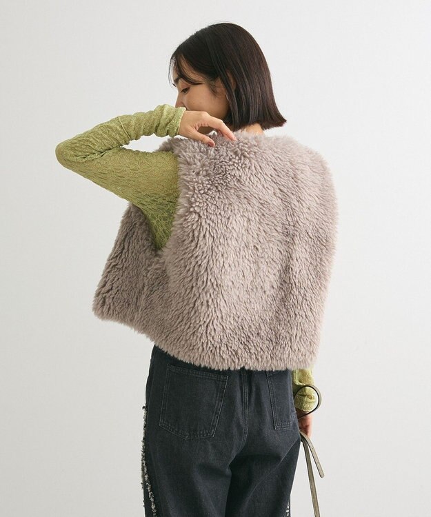 Green Parks ・ＥＬＥＮＣＡＲＥ　ＤＵＥ　シープファーショートベスト Gray Beige