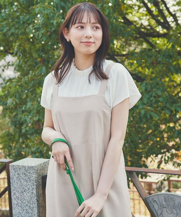 Feroux 【UVケア】スタンドネックフレンチスリーブ Tシャツ ホワイト系