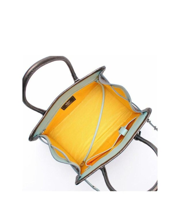 A.D.M.J. 【牛革】メタリックレザー/ヘリ巻きベルトトートM(Dカン+) グラファイト