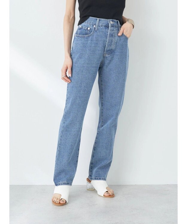 earth music&ecology ストレートフィットデニム Light Indigo
