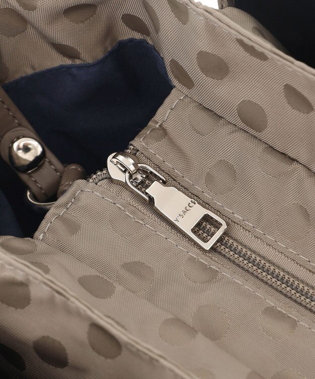 Y'SACCS ドットジャガードポーチ付きトートバッグ ライトグレー