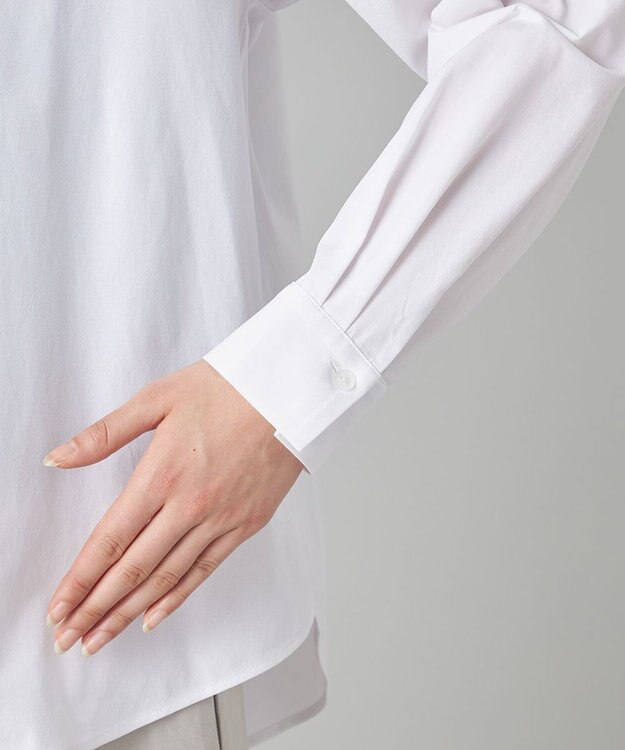 Chacott EasyCare+ノーカラーシャツ ホワイト