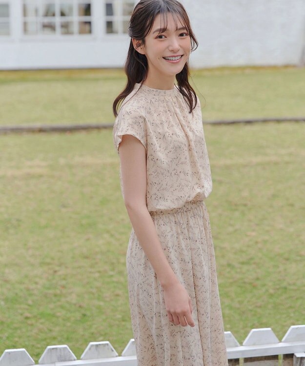 Tiaclasse 【洗える】花柄フレンチスリーブワンピース アイボリー