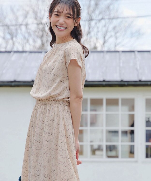 Tiaclasse 【洗える】花柄フレンチスリーブワンピース アイボリー