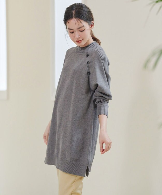 Tiaclasse 【安田美沙子さん着用・選べる2type・新色追加】ボタンニットチュニック モックネック：グレー
