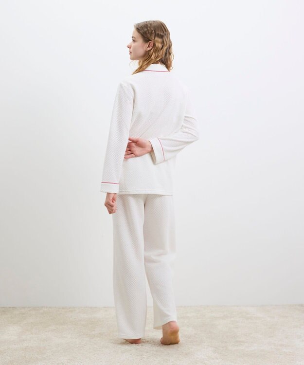 une nana cool 【綿混】丸襟ぽこぽこNew Yearパジャマ ホワイト