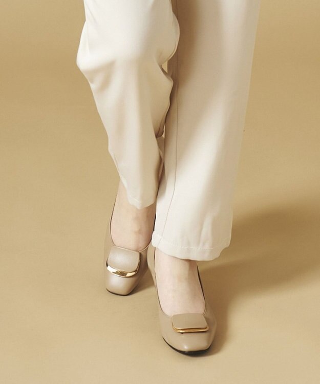 Dominic3 スクエアモチーフ レザーパンプス ブラック