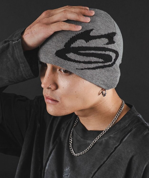 WEGO 【ユニセックス着用ITEM】MA55IVE　ロゴシングルニットワッチ グレー