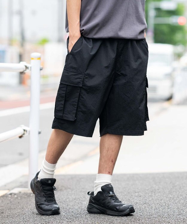 WEGO 【撥水/速乾/ウエストゴム/ユニセックス着用ITEM/MLサイズ展開】ナイロンイージーバギーカーゴショーツ ブラック