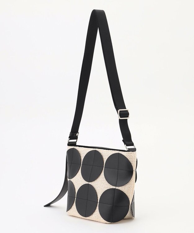 Y'SACCS サークルパッチショルダーバッグ ホワイト