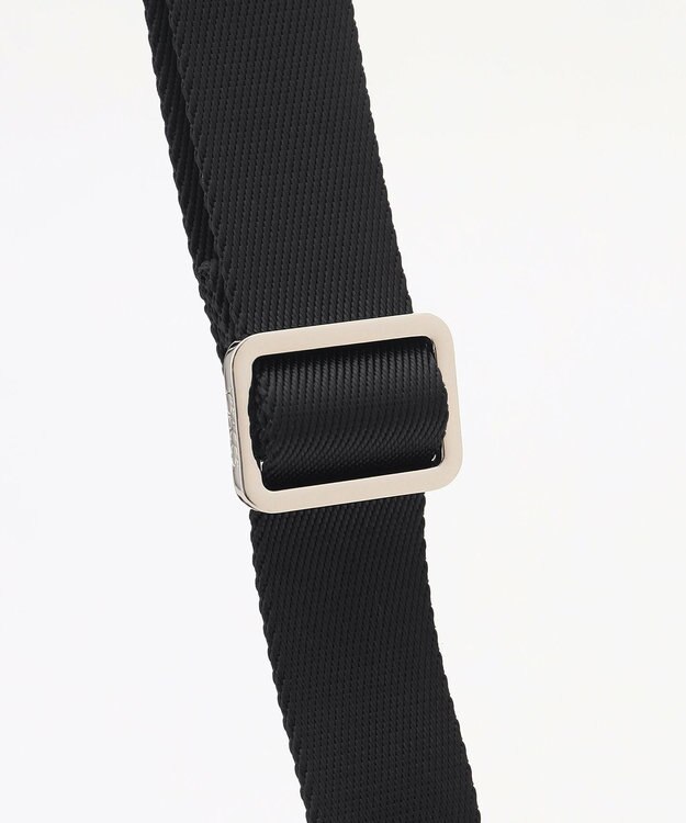 Y'SACCS サークルパッチショルダーバッグ ホワイト