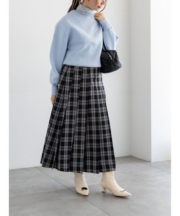 Te chichi ワンポイント刺繍裏起毛プルオーバー サックスブルー