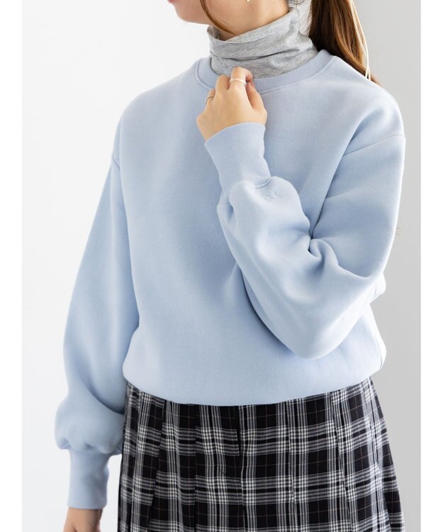 Te chichi ワンポイント刺繍裏起毛プルオーバー サックスブルー