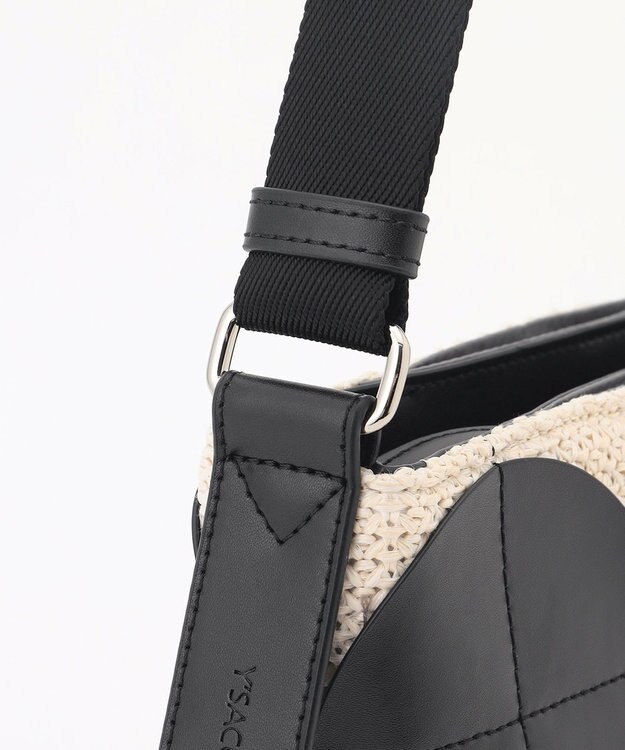 Y'SACCS サークルパッチショルダーバッグ ホワイト