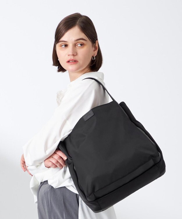 Y'SACCS スクエアすっきりトート Mサイズ ブラック