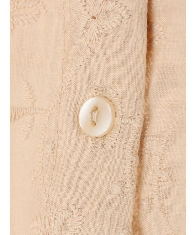 earth music&ecology 刺繍ギャザーブラウス Beige