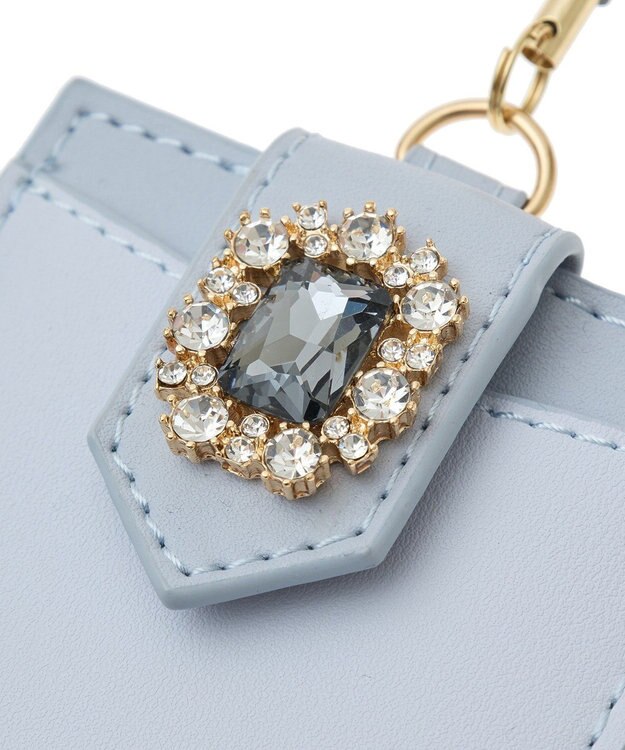 Maison de FLEUR バイカラービジューリールパスケース Grayish Blue