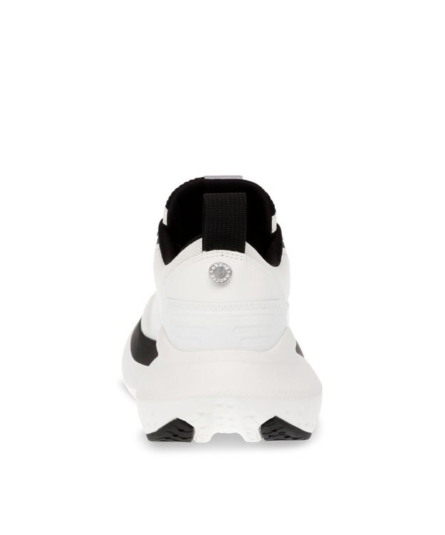 STEVE MADDEN ELEVATE 2 厚底ランニングスニーカー ホワイトブラック