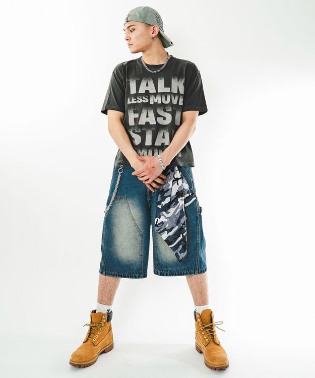 WEGO 【ユニセックス着用ITEM/MLサイズ展開】クロップドグラフィックT（SS） ブラックその他
