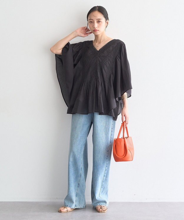 earth music&ecology 【WEB・一部店舗限定】【綿100％】レース＆ピンタックポンチョ Black