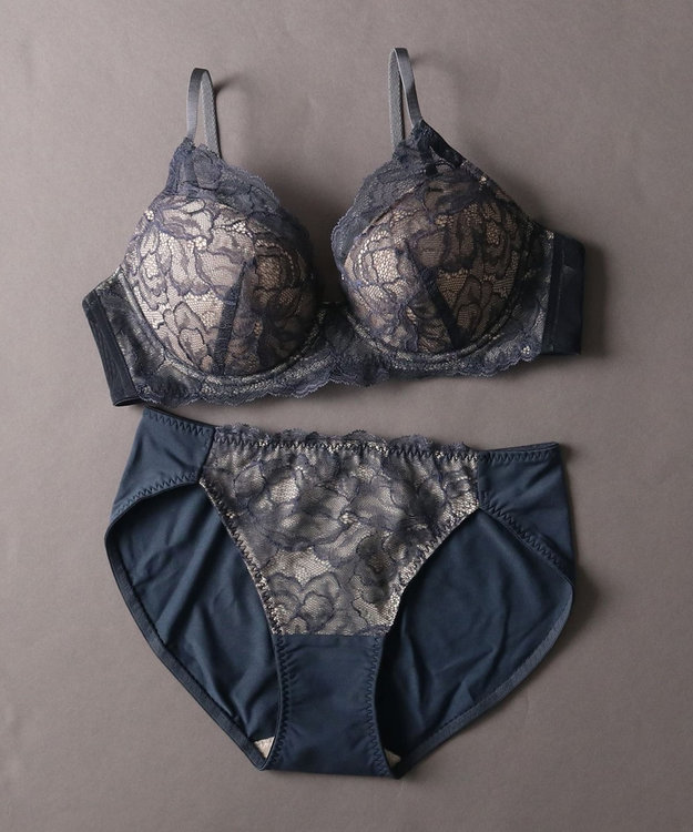 Wing ブラジャー 立体感のあるバストをメイク ふっくらデコルテ きれいな谷間 ブラのズレ・浮きを軽減 【ハイライトブラ】 ブラ CB4001 ウイング／ワコール グレイッシュブルー