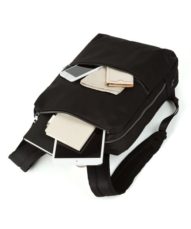 ACE BAGS & LUGGAGE World Traveler アルテア ビジネスリュック B4 13.3inchPC収納 軽量 17683 ワールドトラベラー ブラック