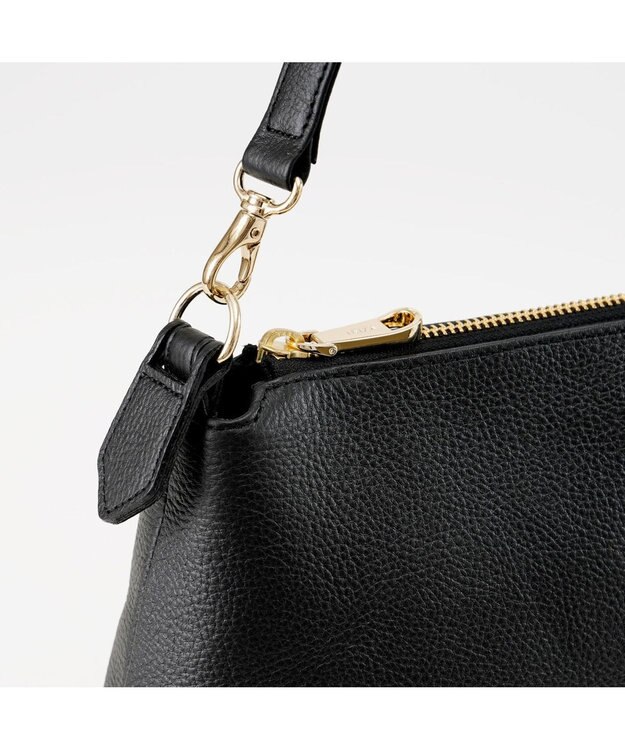 IBIZA アクセソリオ　牛革　ショルダーバッグ 黒