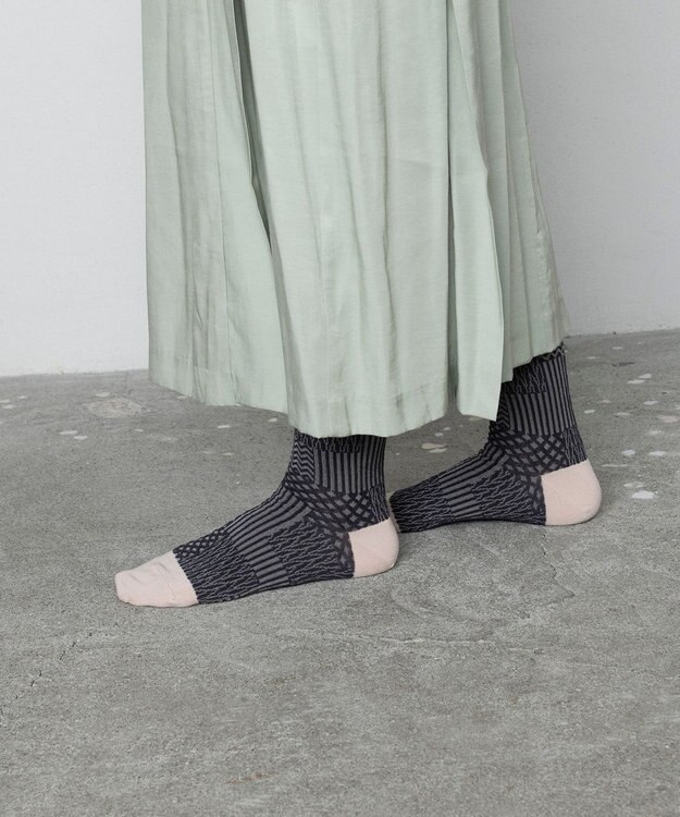 TRICOTE バンピーパッチワークソックス 97CHARCOAL