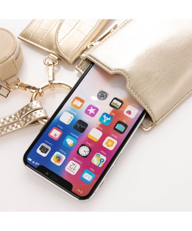 UNBILLION cachecache コンビ素材多機能スマホショルダー ゴールド