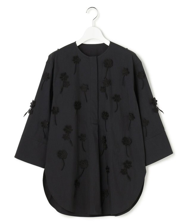 23区 【GOLD LABEL】エンブロイダリータイプライター ブラウス ブラック系