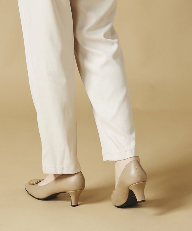 Dominic3 スクエアモチーフ レザーパンプス ブラック