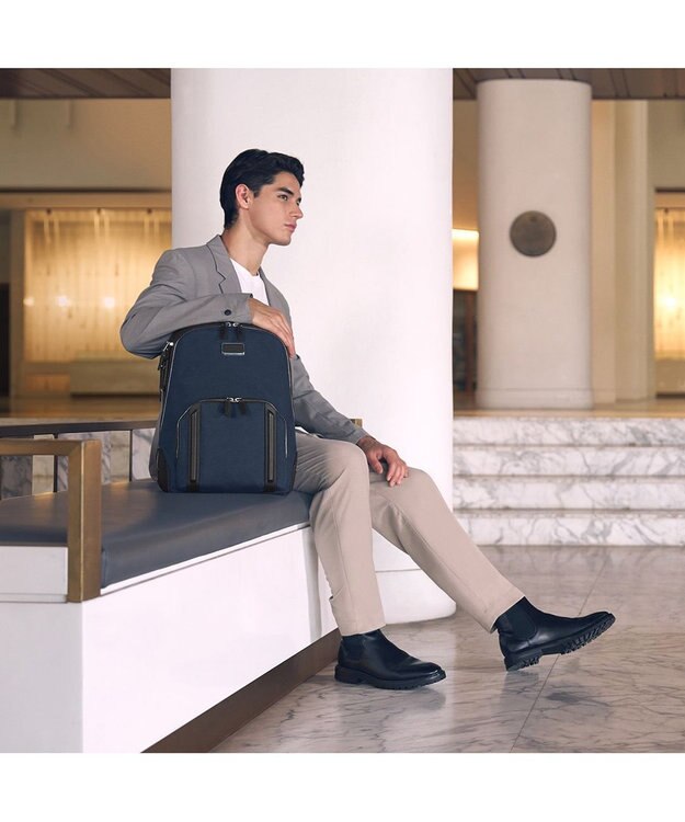 TUMI JARVIS キャンパス・バックパック ネイビー/ブラック