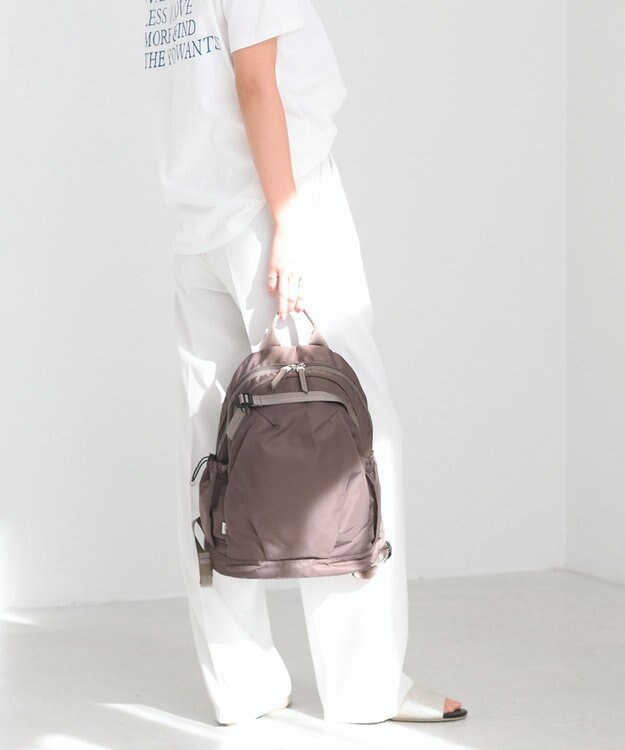 ACE BAGS & LUGGAGE W&.Day/Night アウリンコ ラウンドリュック B5 11.0インチタブレット 15173 ダブルアンドデイナイト モカ