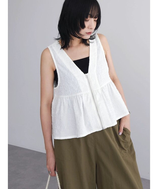 Green Parks ジャガードペプラムＺｉｐベスト Ecru