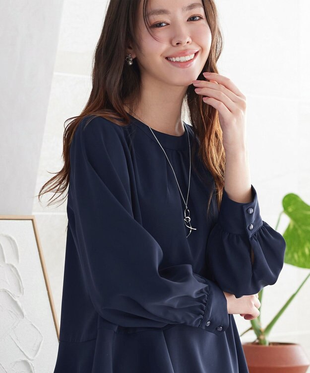 Tiaclasse L イレギュラーヘムブラウス ネイビー