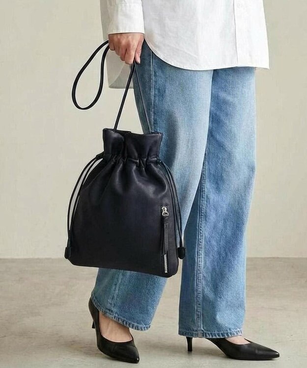 FOLNA RD ソフトレザー巾着ショルダーバッグ ブラック