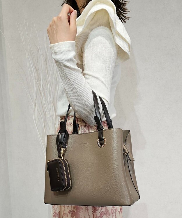 style code 【MERCURYDUO/マーキュリーデュオ】限定3点セット　①キーリング付両アオリハンドバッグ、②縦長ショルダーバッグパスポート入れ、③Wファスナースマートキーケース グレージュ