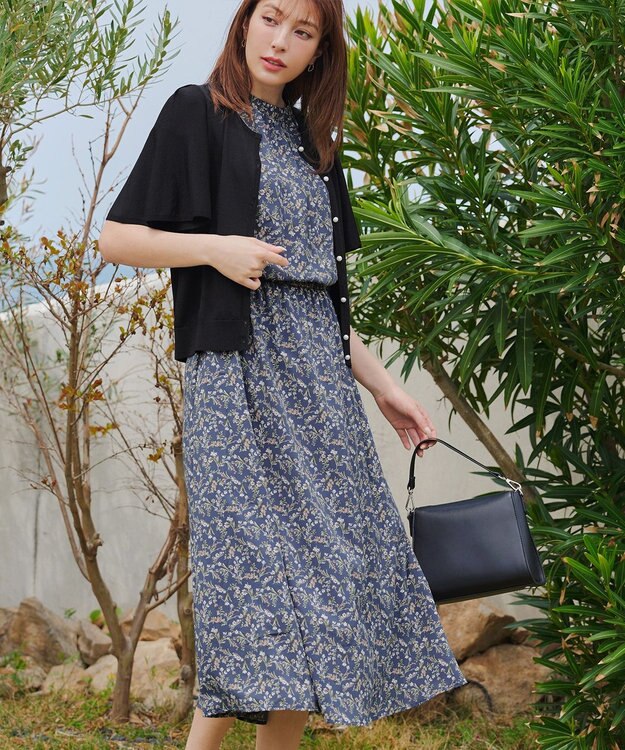 Tiaclasse 【洗える】花柄フレンチスリーブワンピース ブルー