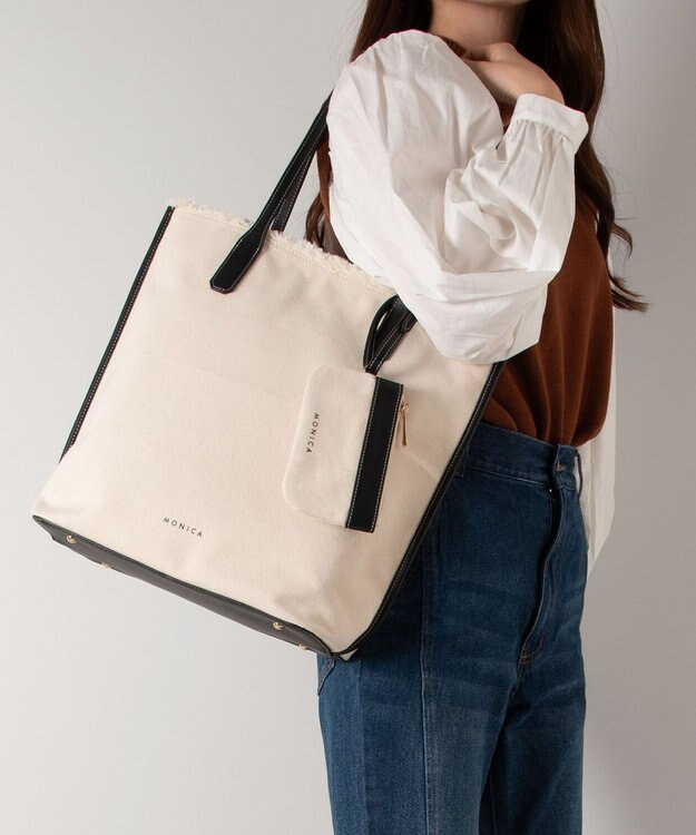 LA BAGAGERIE 【MONICA】A4フリンジキャンバストート ブラック×アイボリー