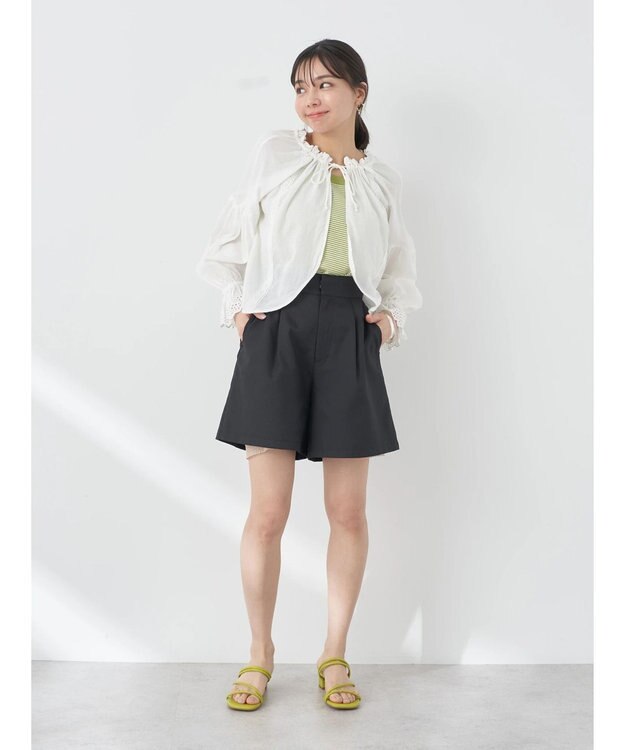 earth music&ecology ギャザーショートブラウス Off White