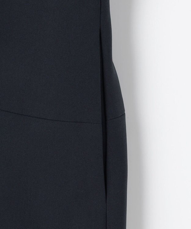 組曲 L 【KUMIKYOKU NAVY】コンフォータブルドレープ ジレ ネイビー系