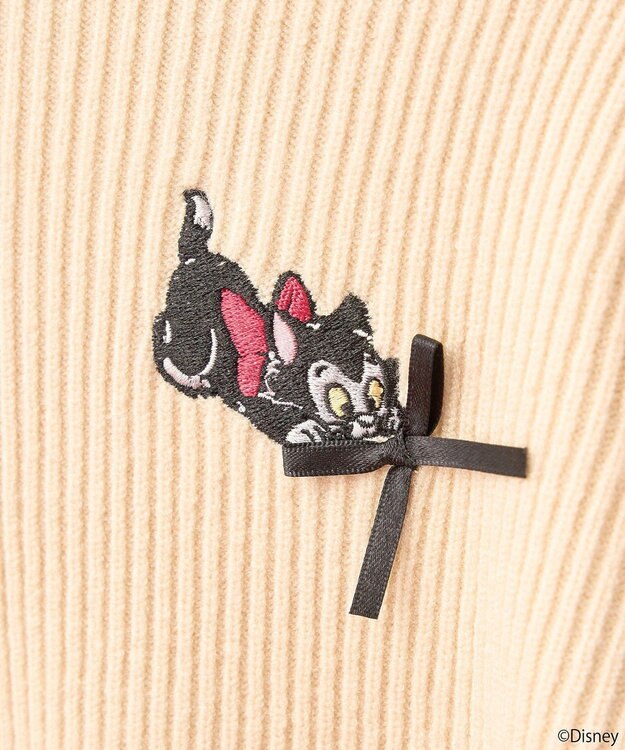 earth music&ecology Ｄｉｓｎｅｙ／フィガロ刺繍袖フェザーニット Ivory