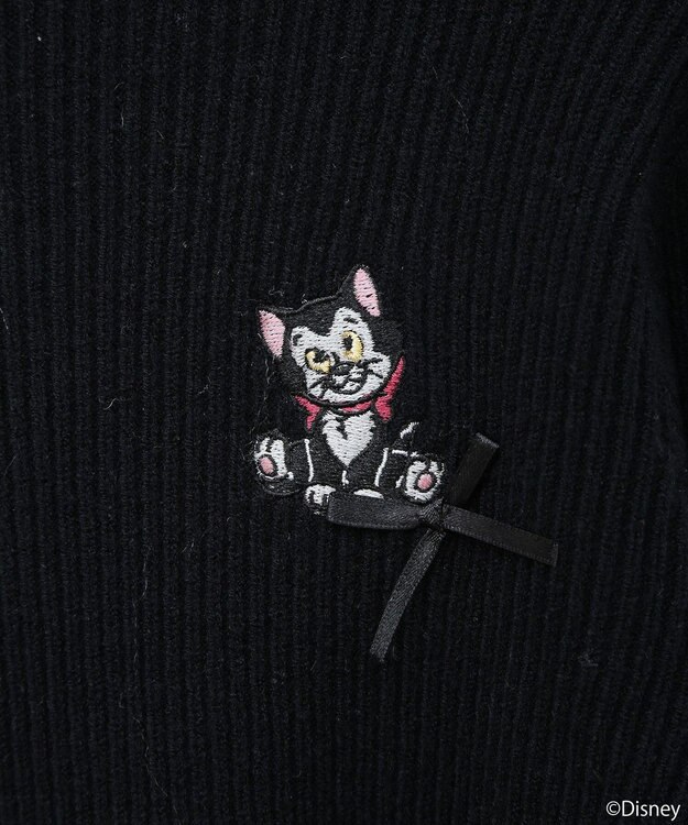 earth music&ecology Ｄｉｓｎｅｙ／フィガロ刺繍袖フェザーニット Black
